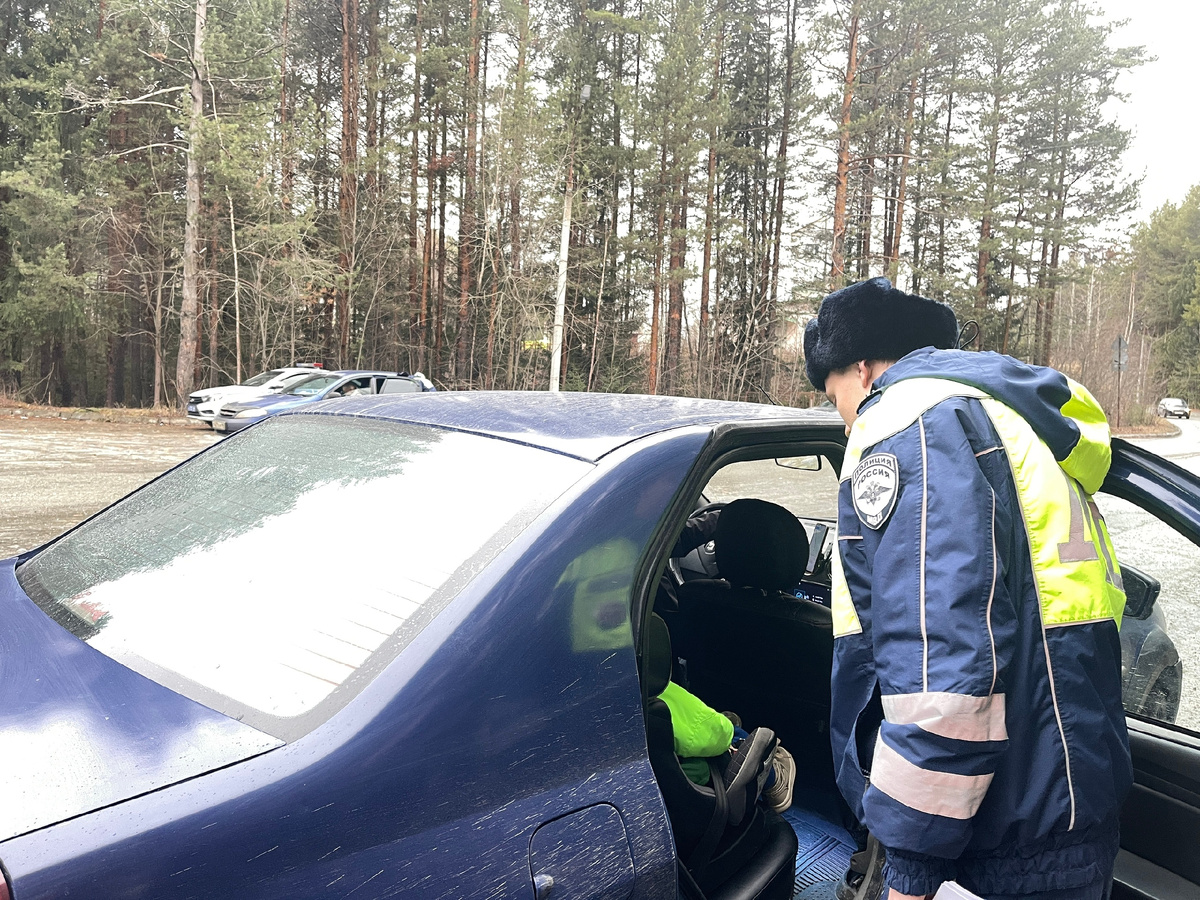 Пассажиры сзади не пристегнуты — что говорить инспектору ДПС?