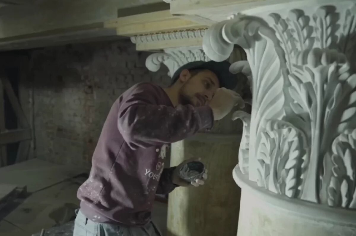    Пиотровский показал, как реставрируют Дом радио в Петербурге