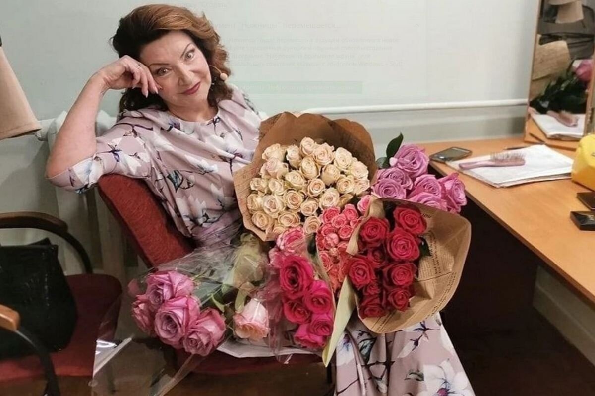 У Елены Степаненко есть молодой ухажер.