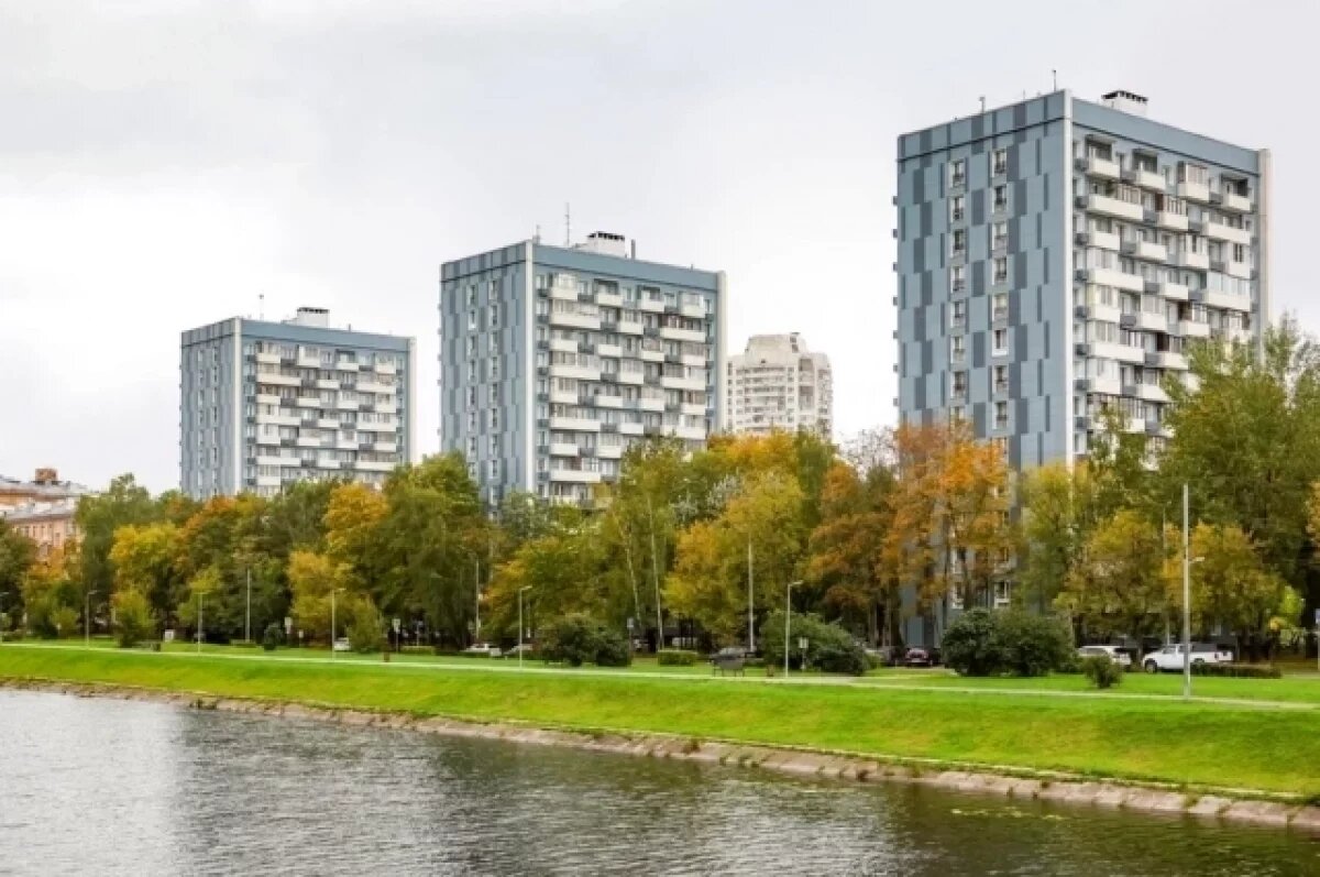    В столице отремонтируют около 300 фасадов домов на благоустроенных улицах