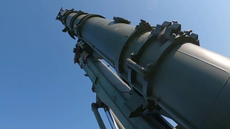    Впервые ракетный комплекс «Искандер» был представлен в августе 1999 года