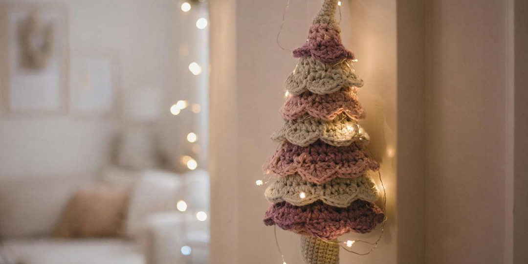 ВЯЗАНОЙ ЕЛОЧКЕ НЕ ХОЛОДНО ЗИМОЙ 😊