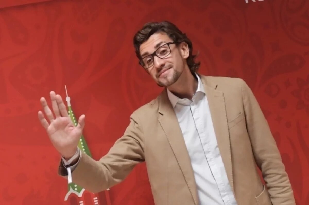    Экс-футболист Руслан Нигматуллин женился на своей 23-летней девушке