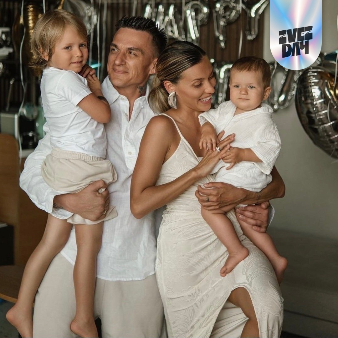 Влад Топалова и Регина Тодоренко с сыновьями Михаилом и Мирославом