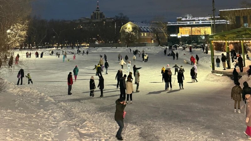     Каток в парке «Изумрудный». ВК группа «Каток Изумрудный»