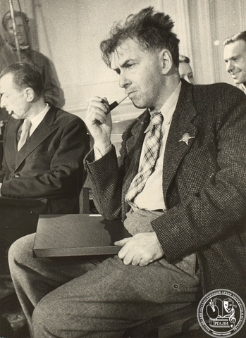 Фотография И.Г. Эренбурга. 1946 г. РГАЛИ. Ф. 1204. Оп. 1.