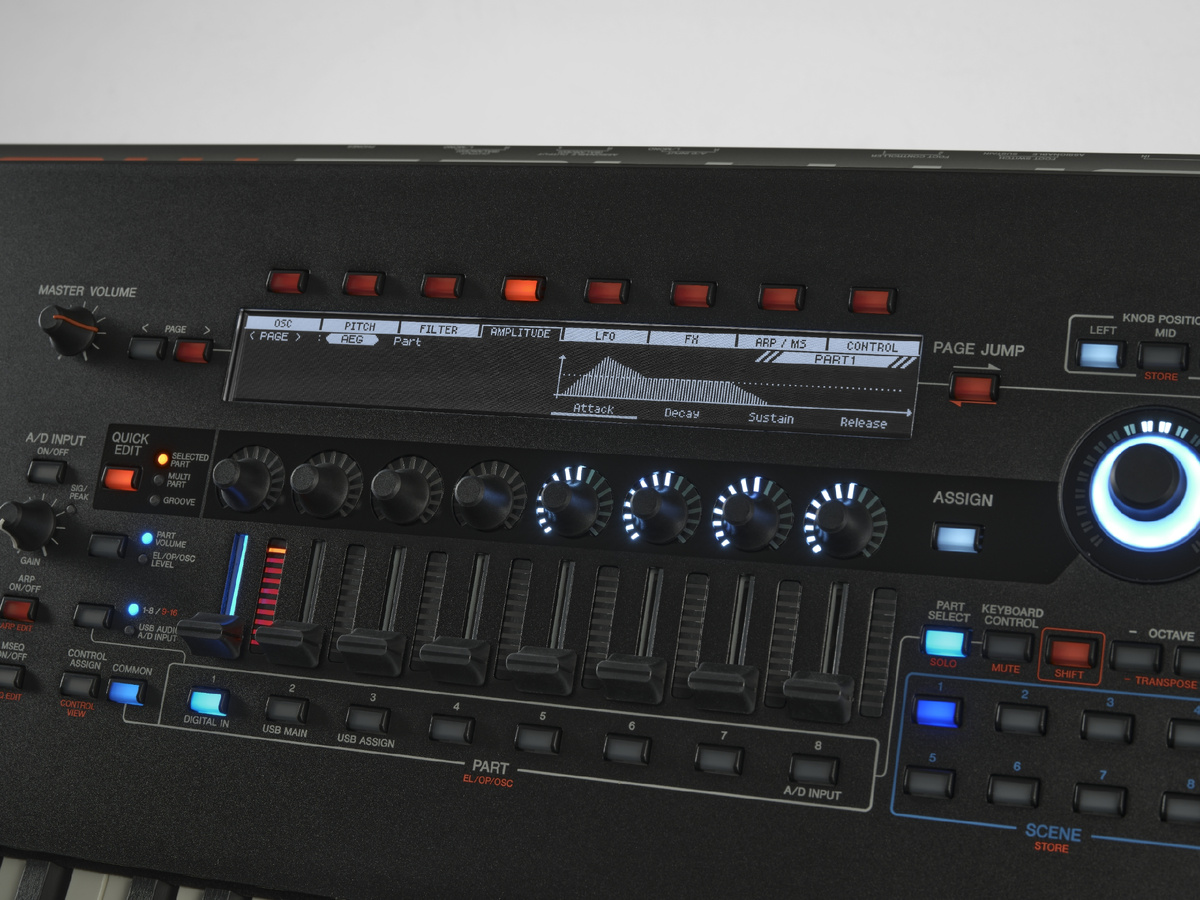 Регудировка параметроа амплитуды на синтезаторе Yamaha Montage