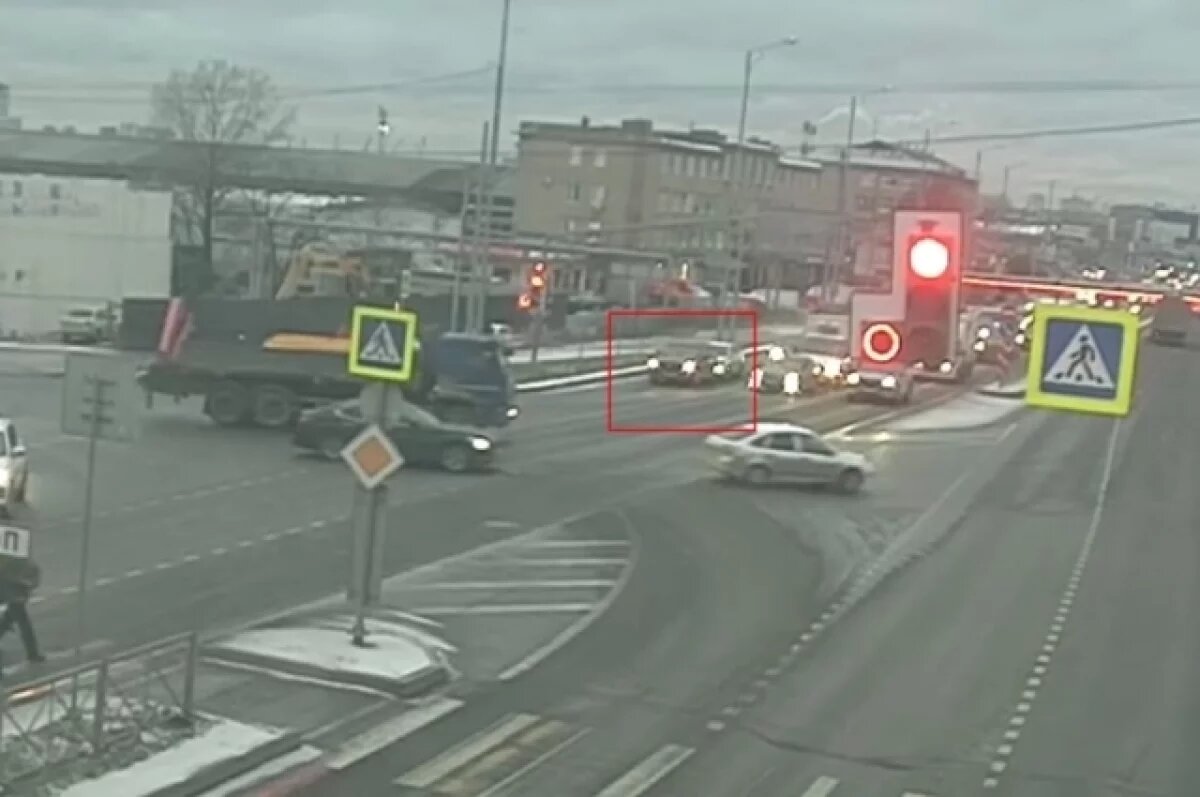    На выезде из Перми скопилась 2,5-километровая пробка из-за ДТП