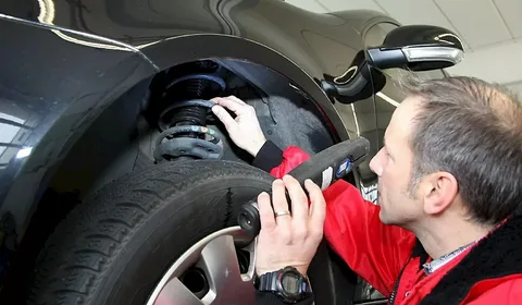 Осмотр стойки на масояные подтёки