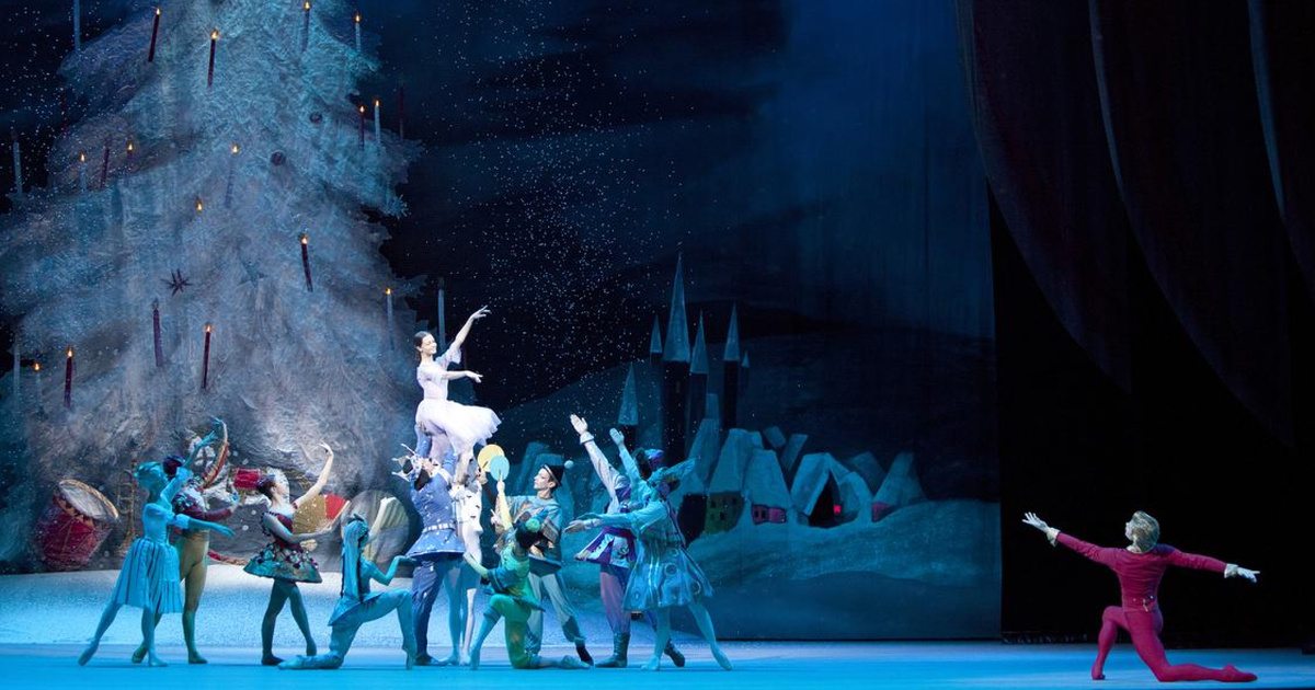    Большой театр изменил правила продажи билетов на «Щелкунчика» (фото 1)