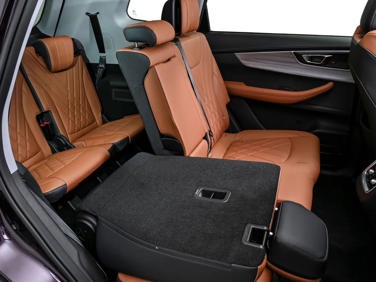 Салон Chery Tiggo 8 Pro 2025