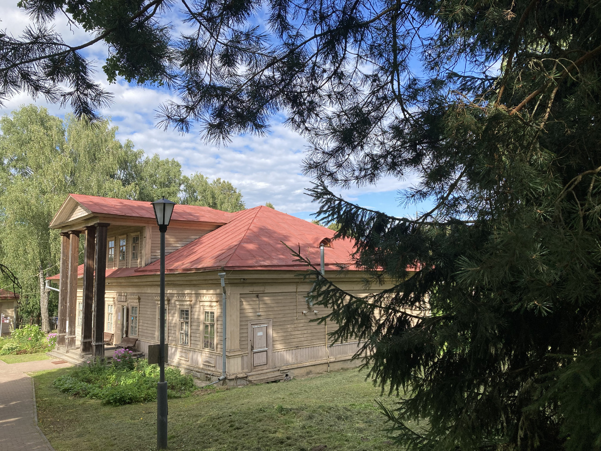 Школа в Талашкино