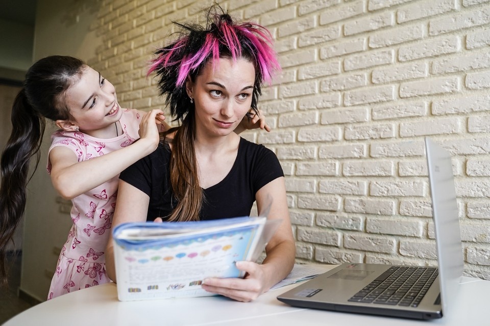    Мам поздравят концертами и спектаклями. Светлана МАКОВЕЕВА