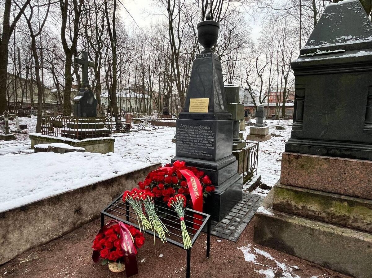    Памятник министру иностранных дел Российской Империи Андрею Будбергу в Санкт-Петербурге© Фото : РВИО