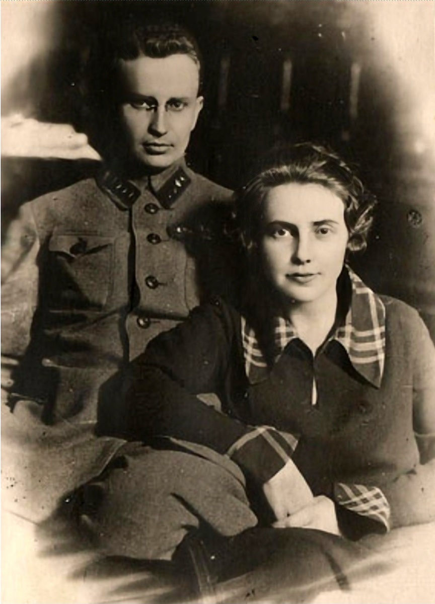 И.П. Уборевич с женой Ниной Владимировной. Не позднее 1934г. Фото из личного архива В.И. Уборевич 