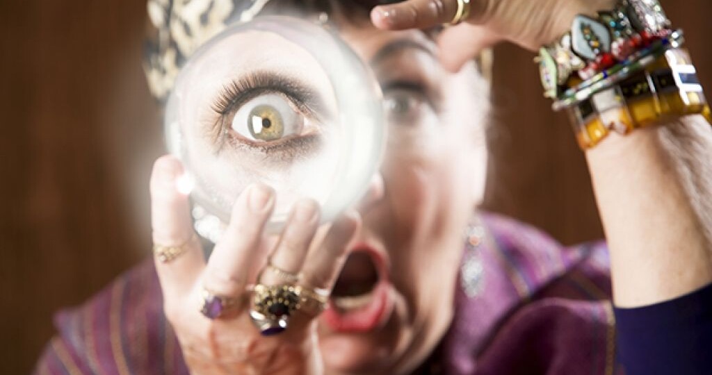 Как отличить мага от шарлатана