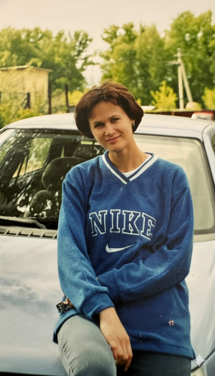 «Зачем я тебе нужен?» - спросил он.
«Я одна из этого не выберусь. Делать аборт и возвращаться к родителям тоже не буду. Помоги!» - оттарабанила я.