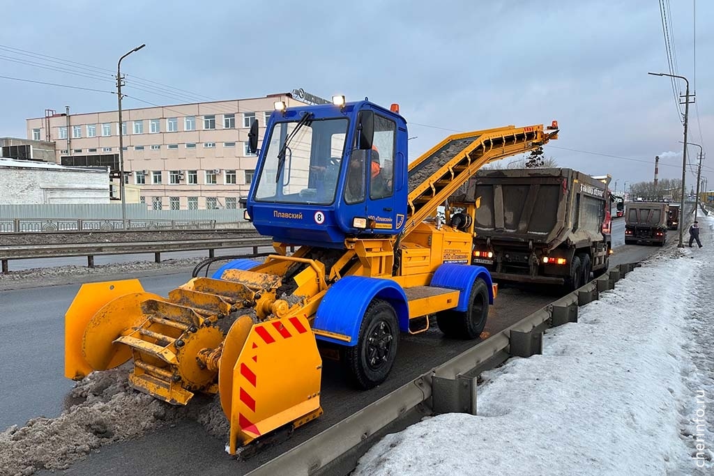    В регионе внедрили открытую систему для отслеживания спецтехники. Система фиксирует местоположение дорожных машин