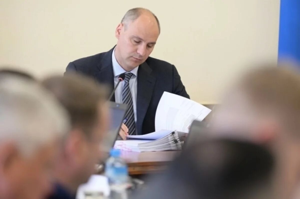    Паслер прокомментировал конфликты между школьниками и педагогами