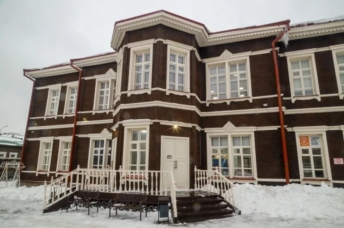    В Новосибирске завершилась реставрация исторического здания по Владимирской