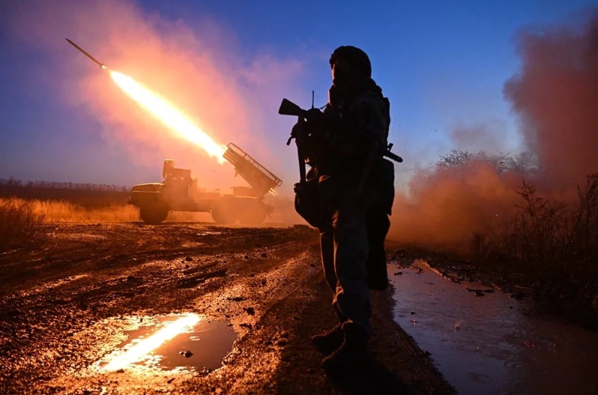    Оборона Северска рухнула, ВСУ горят: военный оценил карту СВО 26 ноября