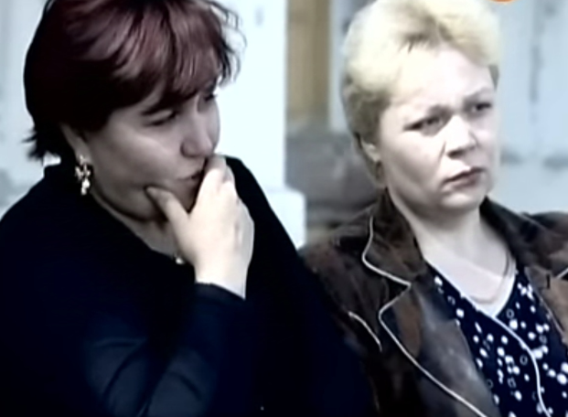 Матери девушек. Фото: кадр РЕН ТВ