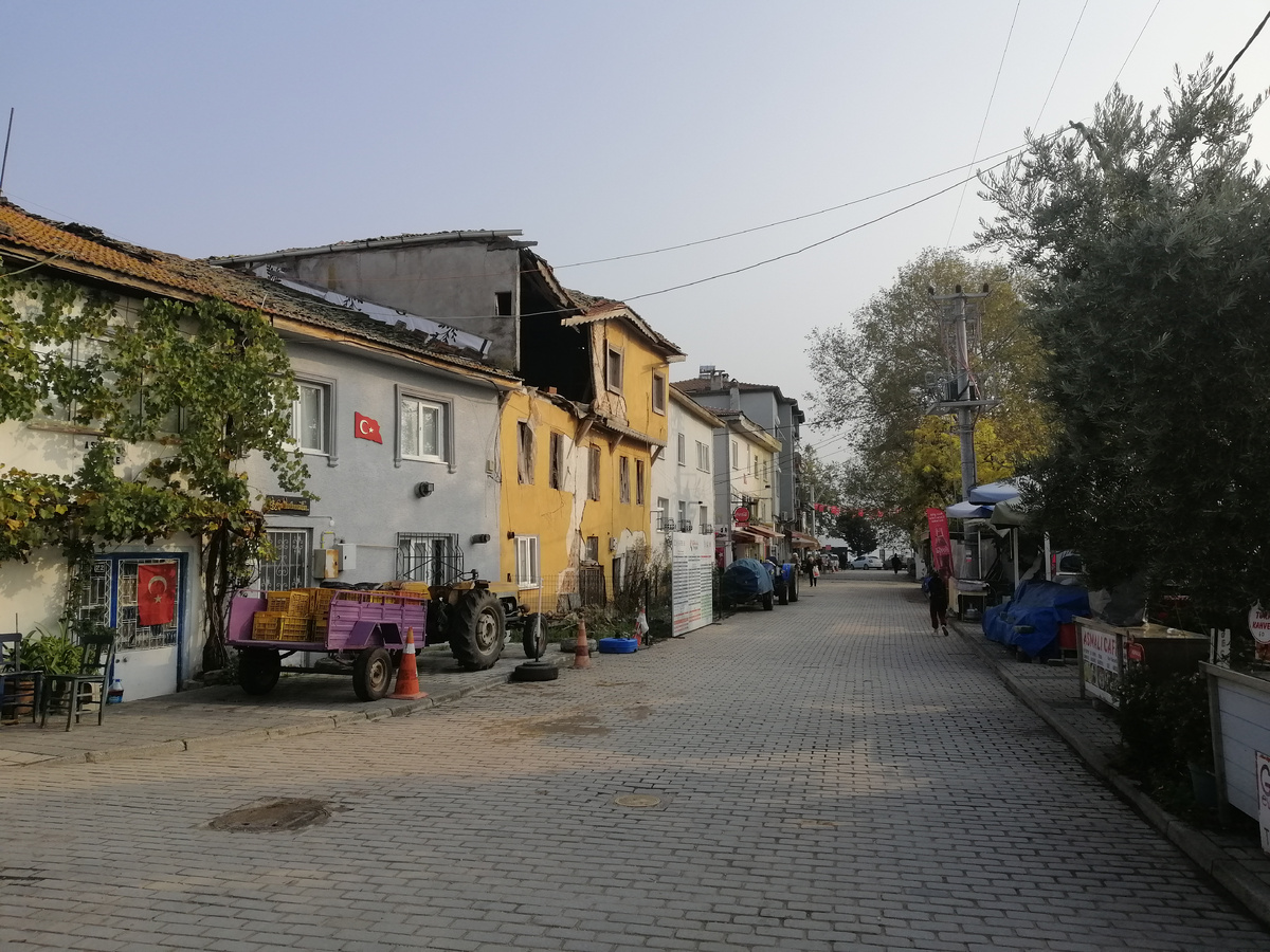 Деревня Гёльязы, ул. Джумхуриет 