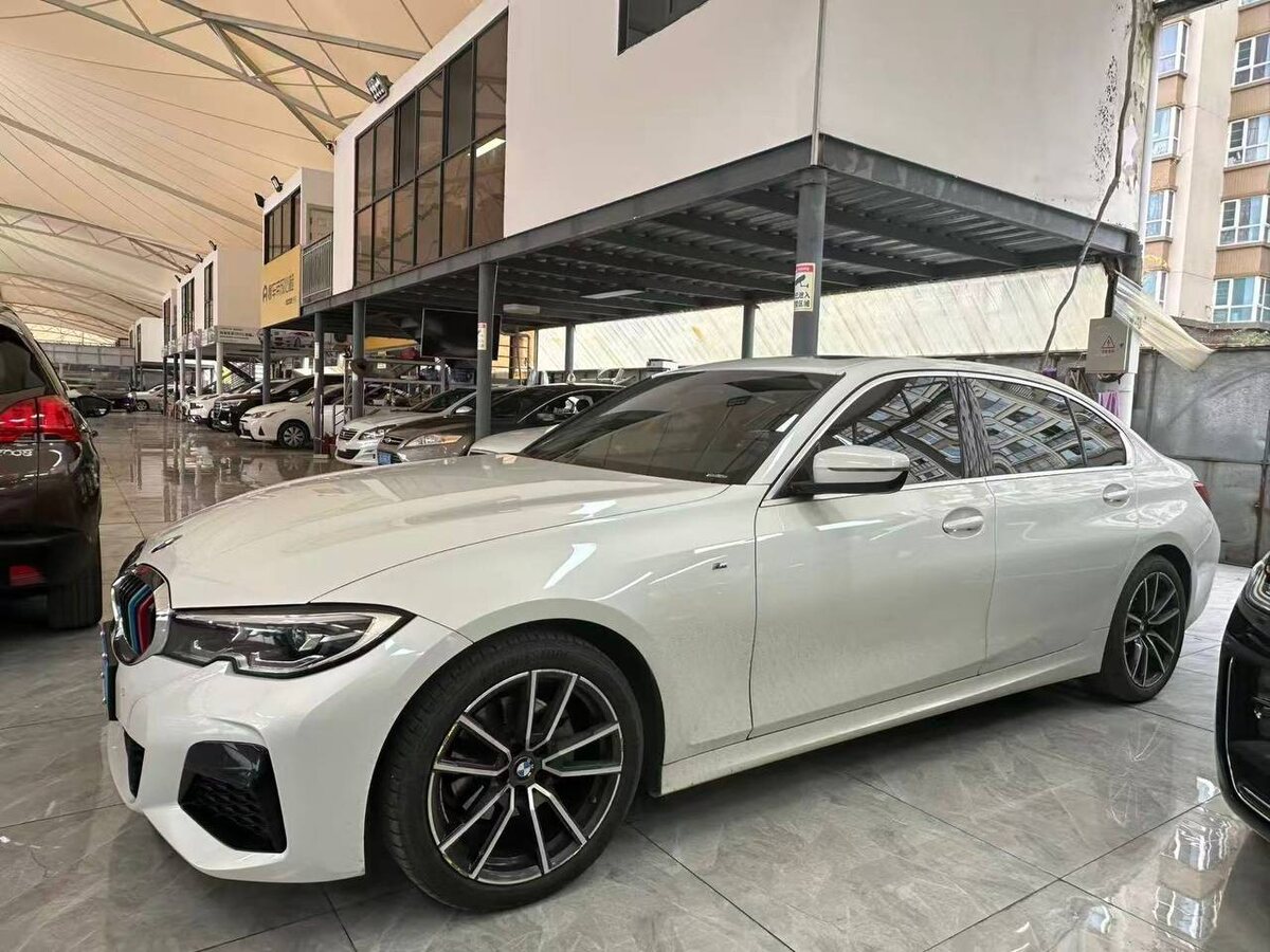 BMW 3-й серии М-пакет. Двигатель 156 л.с. - не попадает под новый утильсбор