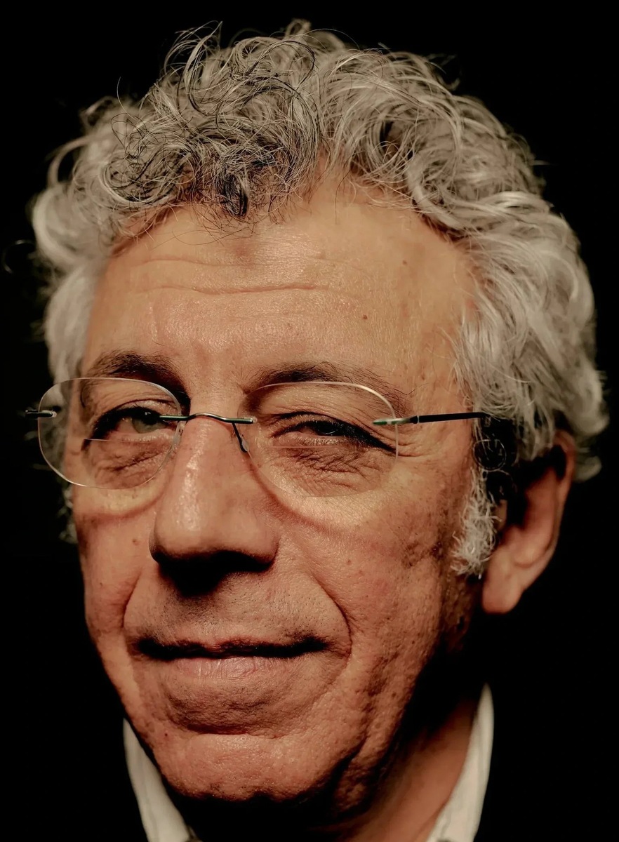 Эрик Богосян. Источник