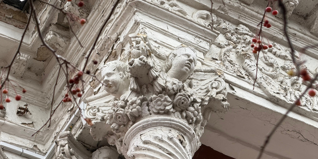 Меншикова башня. Как в русское барокко попали массонские мотивы и что такое "иже под колоколы".