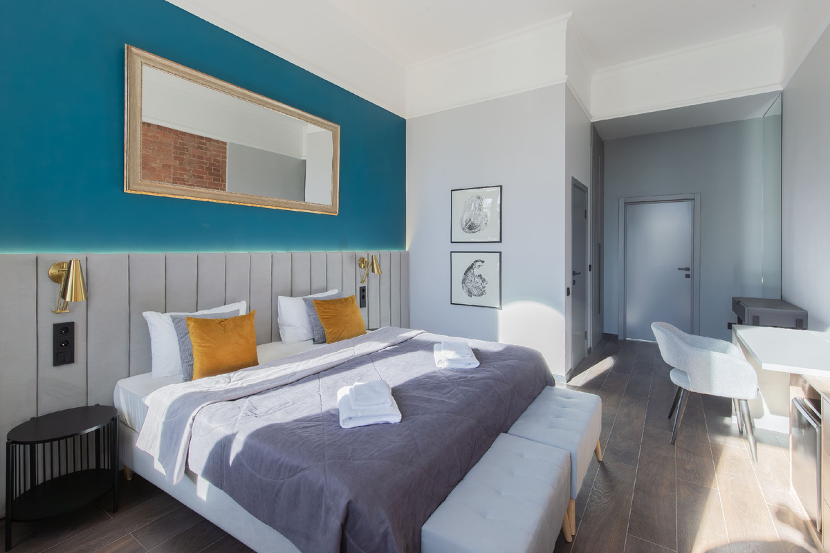 Номер в Петербурге - Джуниор Сьют с видом на Невский проспект