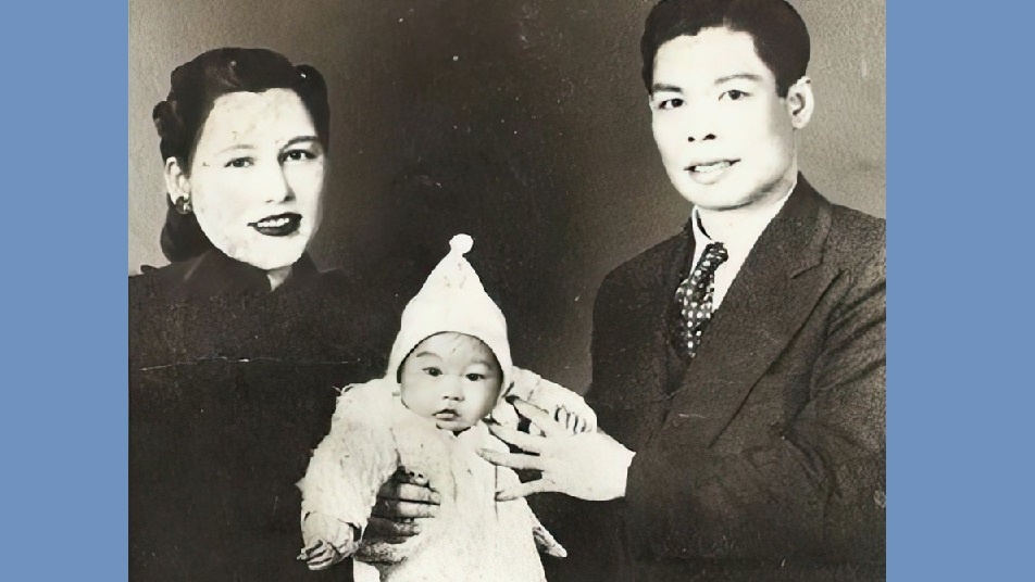 Брюс Ли с родителями