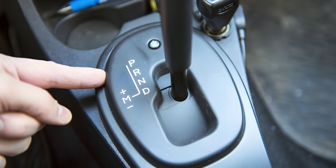 «Многие водители до сих пор не разобрались»: Рассказываю, когда нужно использовать режимы + и - на АКПП и для чего они нужны