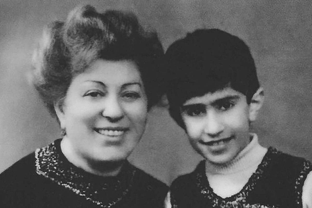 Николай Цискаридзе и его мама Ламара Цискаридзе. Фото: личный архив Цискаридзе