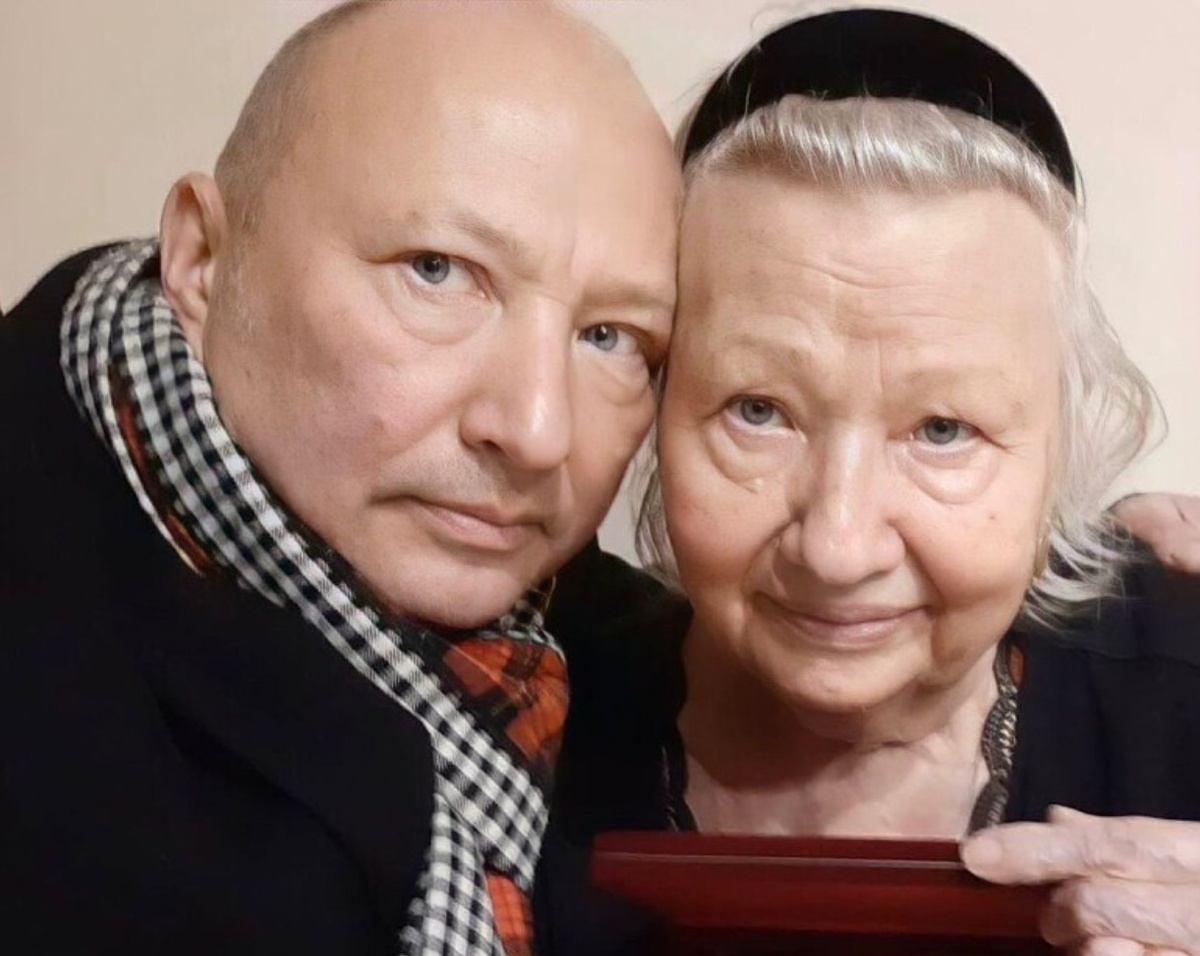Юрий Гальцев и его мама Раиса Гальцева. Фото: личный архив Гальцева