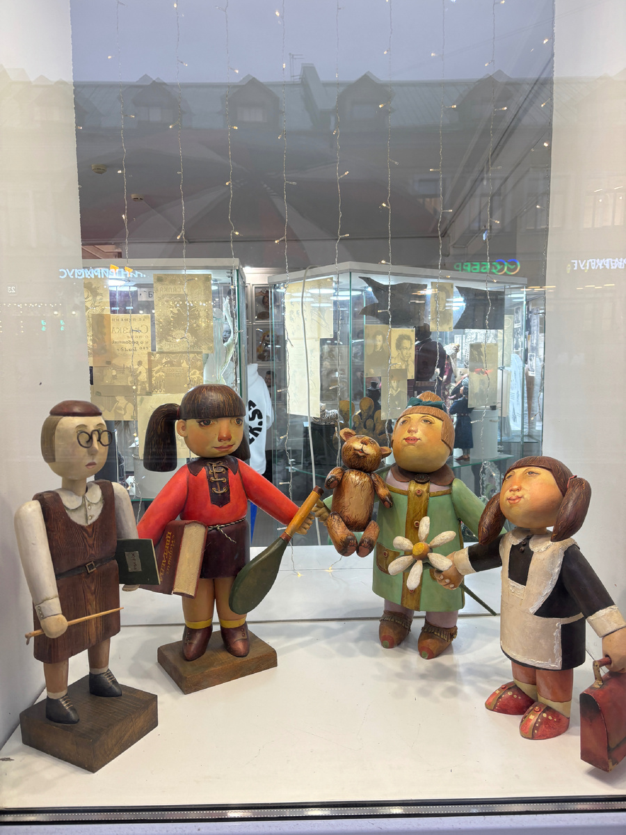 Фото автора. Кукольный театр - это всегда дверка в детство 