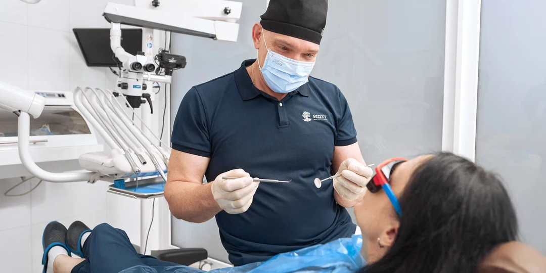 "У вас лейкоплакия" - сказал стоматолог во время приема. Что это значит, насколько опасно и как лечить? Разбираемся вместе