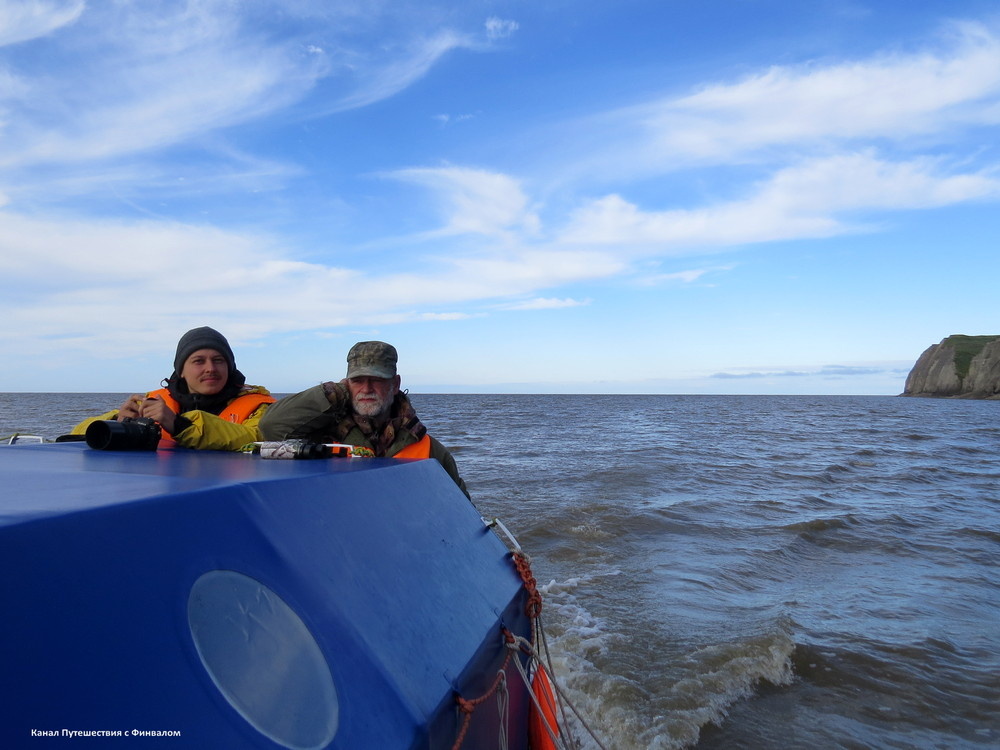 Управлять тримараном в течение 12 часов в день очень тяжело. А несколько дней подряд...