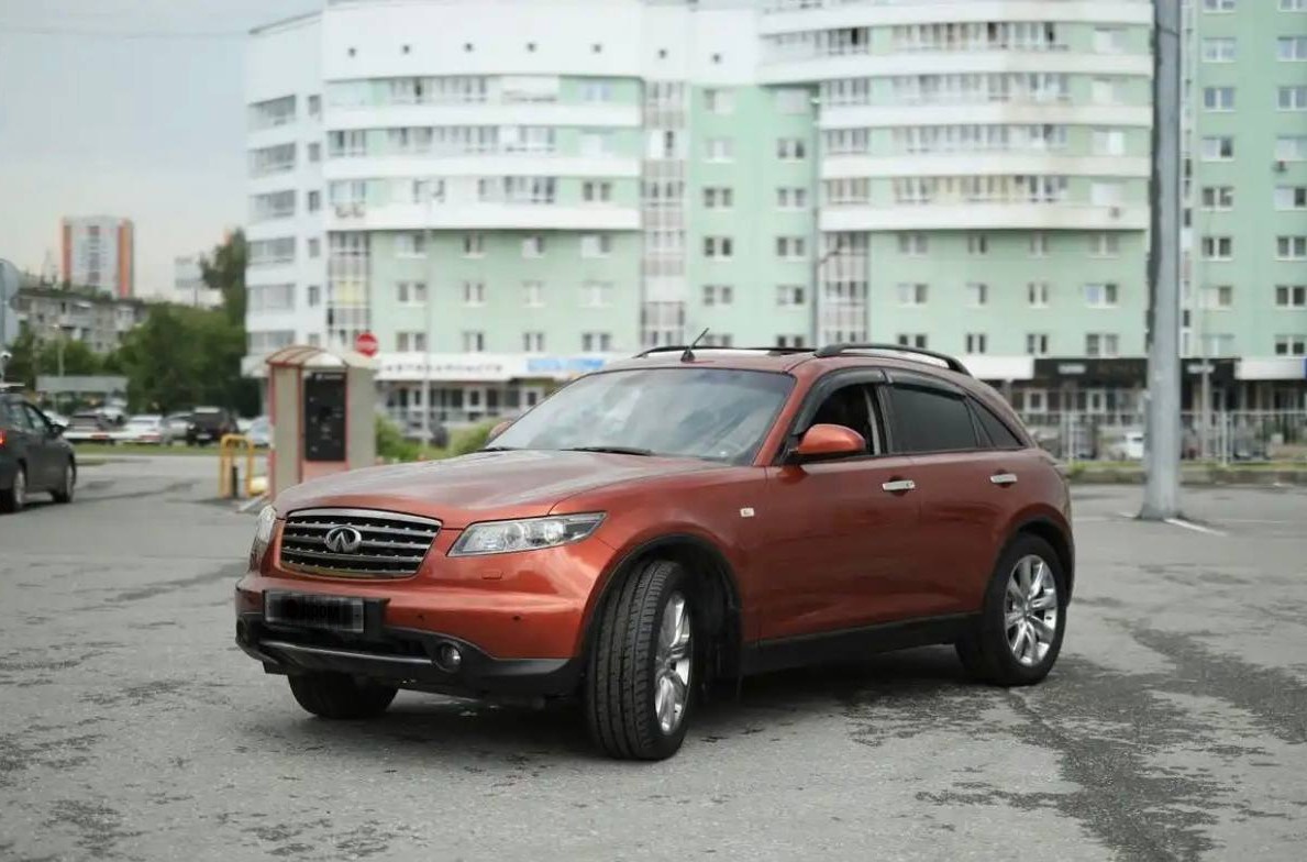 Авто дизайн которого вне времени. Кузов S50 выпускался с 2002 по 2009г.