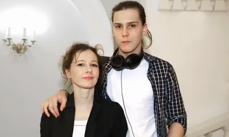 Ушла от режиссёра и вышла за актёра на 15 лет младше, повторив судьбу матери: Полина Агуреева