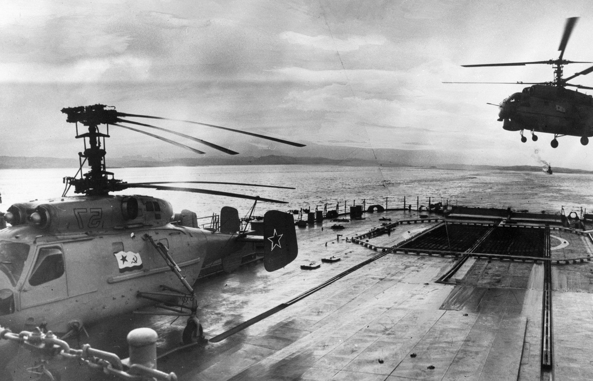     Противолодочные вертолёты Ка-27 ВМФ СССР / РИА Новости / Дорофей Гетманенко