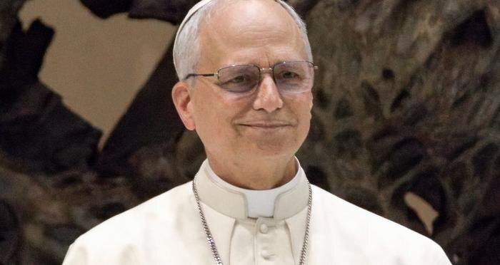 Папа римский Лев XIV. Обложка © Wikipedia / Edgar Beltrán, The Pillar