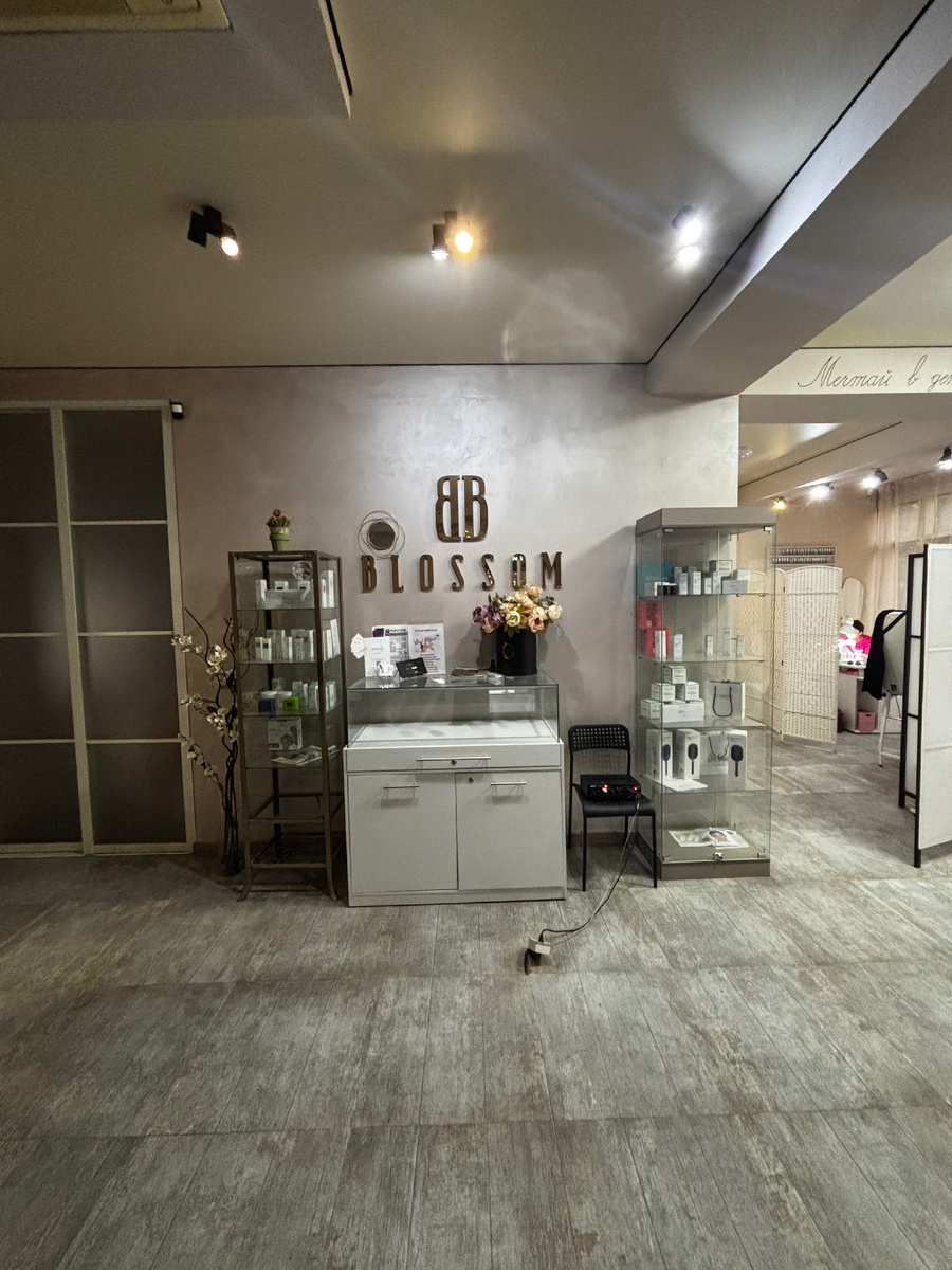 салон красоты по ул Гагарина 16/1 вход с торца