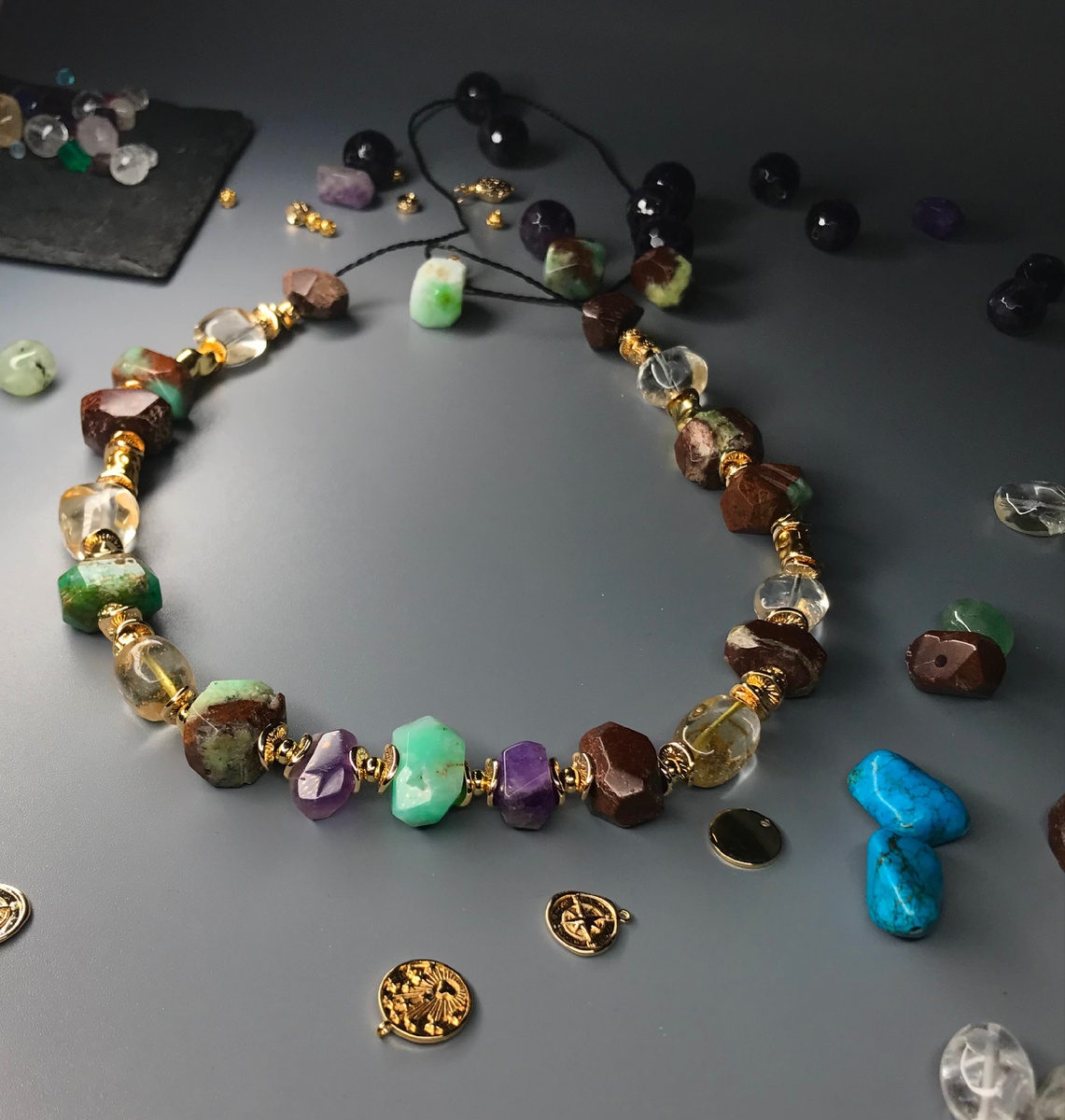 Хризопраз и аметисты 