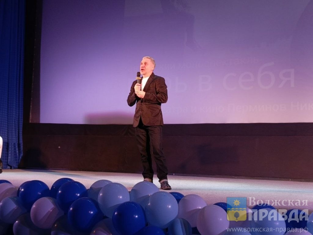     «Верь в себя»: актер кино Николай Перминов рассказал школьникам Волжского свою личную историю

