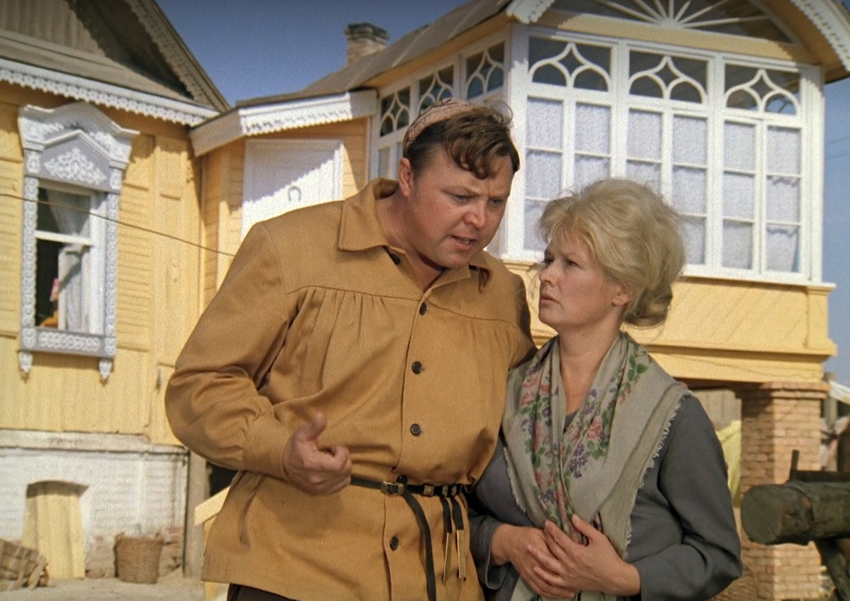 Кадр из кинофильма "Не может быть!", 1975 г., режиссер Леонид Гайдай, сценаристы Владлен Бахнов, Леонид Гайдай, композитор Александр Зацепин (скриншот)