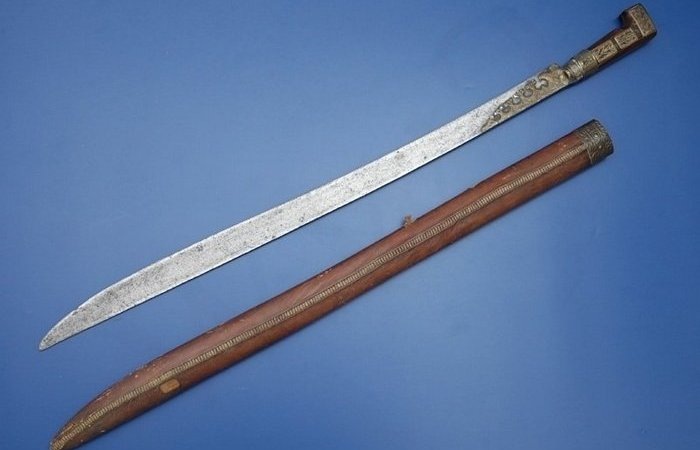 Оружие обросшее множеством мифов.