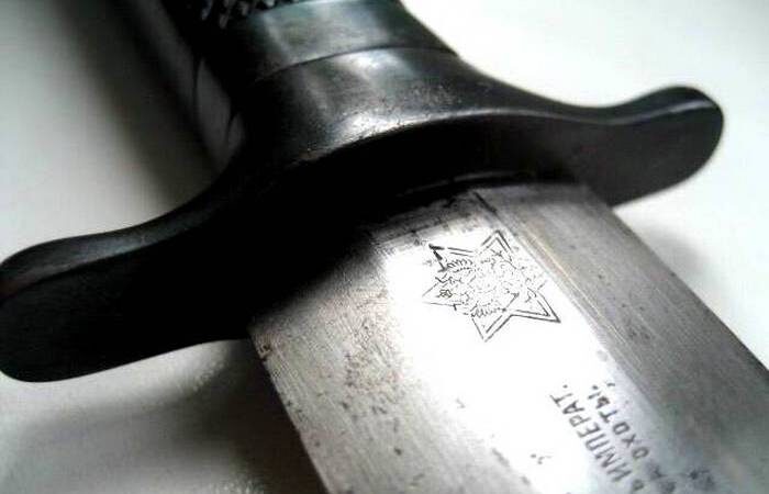 Нет, это не символ масонов. Это герб имперского охотничьего общества.