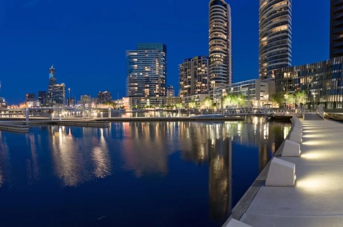    В Австралии чиновник ушел в отставку после скандала со стрип-клубом