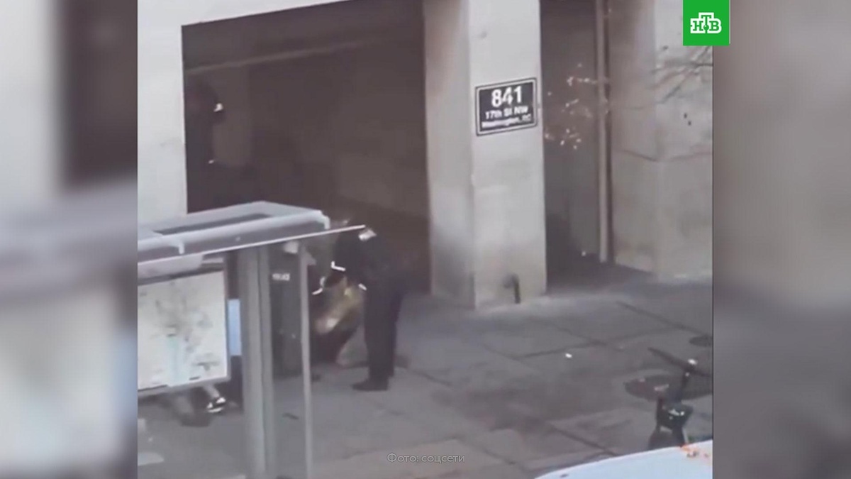    Стрелявший в нацгвардейцев в Вашингтоне тяжело ранен